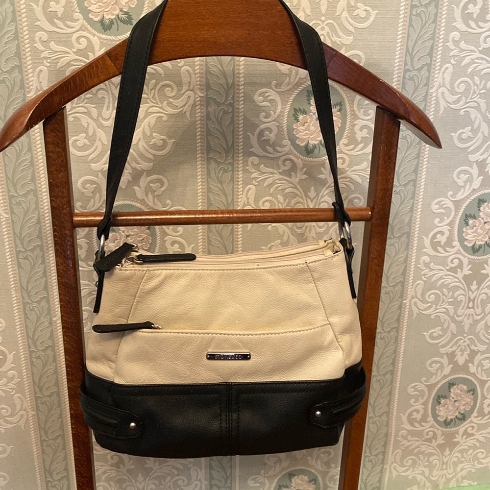 Stone & Co leather purse. Cream and black color
